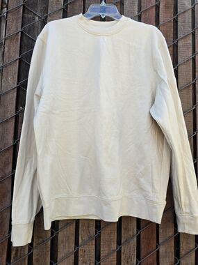 Women's Cream Crewneck Sweater Size M